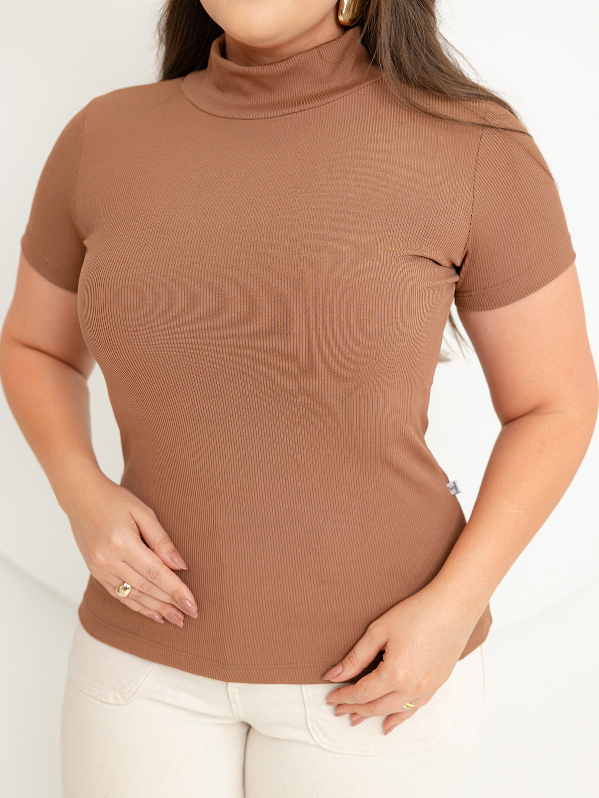 Blusa gola alta manga três por quatro inverno malha ribana - Chocolate